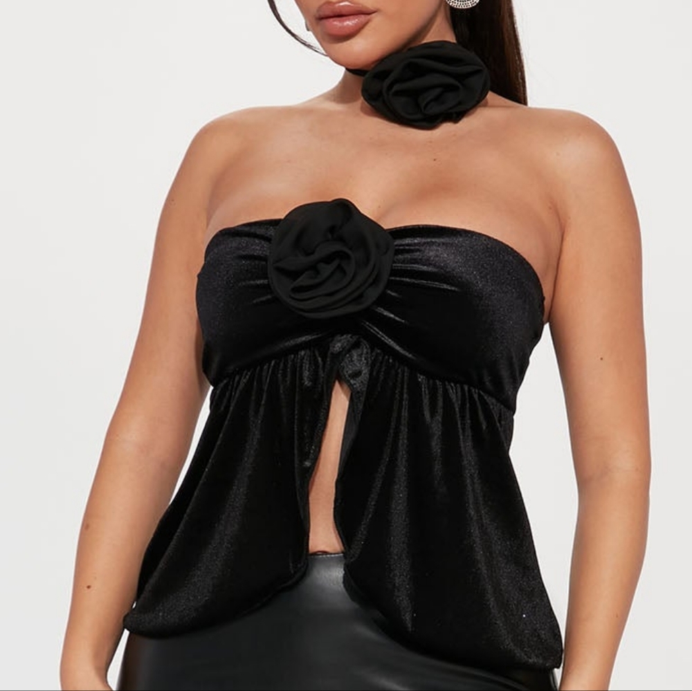 Fashion Nova Velvet Rose Top (Small)